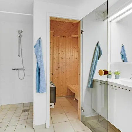 Stunning In With House Sea View شقة *
