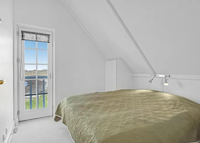 Gorgeous In Bagenkop